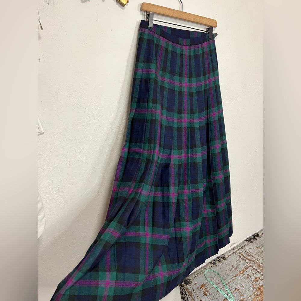 Vintage Scottish Wool Tartan Wrap Kilt Plaid Maxi Skirt with Buckle Detail - Picture 4 of 16